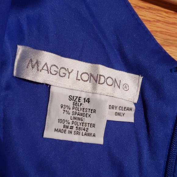 NWOT-Maggy London Ruched Dress w/Faux Wrap Bottom - Picture 4 of 9